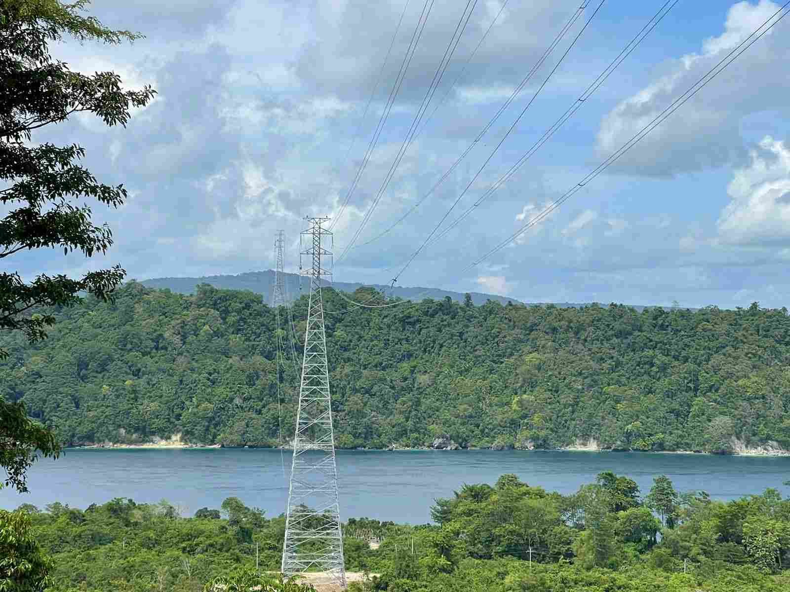 Pln Rampungkan Sutt Kv Antar Pulau Di Sulawesi Dengan Tkdn