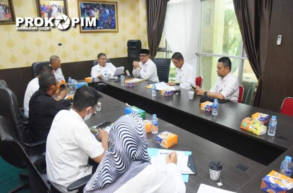 Wabup H Syamsuddin Uti Pimpin Rapat Evaluasi Kegiatan Pada Kesbangpol