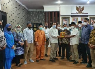 Komisi I DPRD Kabupaten Meranti Lakukan Kunjungan Kerja ke Dinas PMDDUKCAPIL Provinsi Riau