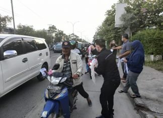 2.500 Masker Ludes di Bagikan Forum Pemred Riau di Panam