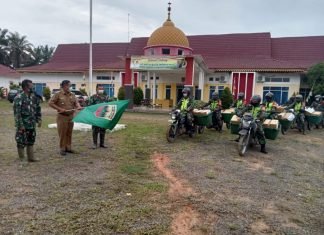 Satgas TMMD Bagikan 75 Paket Sembako Kepada Warga Kurang Mampu