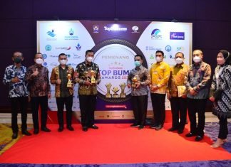 Walikota Pekanbaru Raih TOP Pembina BUMD Award 2021