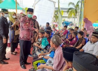 Sunatan Massal dan Memasak Ikan Salai di Kepenghuluan Sintong Sakti Sukses