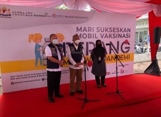 OJK Riau dan Kadin Launching Mobil Vaksinasi Keliling