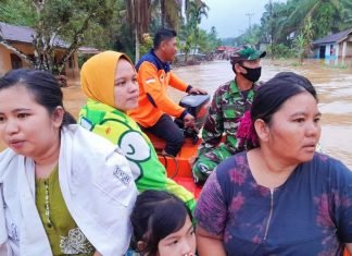 Ratusan Rumah di Rohul Terendam Banjir, Bupati Tinjau Lokasi