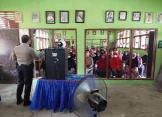 Kapolsek bersama Camat Rambah Hilir Sosialisasi Vaksinisasi Anak usia 6-11 tahun