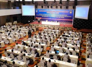 Kapolda Berikan Reward Satker Berprestasi di Lingkungan Polda Riau