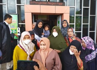 Warga Teluk Aur Minta Kades Muslim Dibebaskan