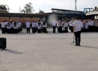 Seluruh ASN dan THL Sekretariat DPRD Riau Apel Bersama