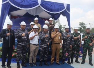 Komisi I Bersama Gubernur Hadiri Ground Breaking Mako Lanal Dumai