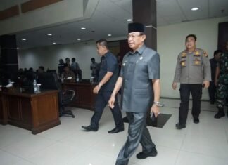 Bupati Wardan Beri Tanggapan Pandangan Umum Fraksi Atas Ranperda