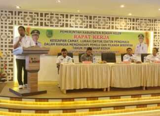 Wabup Rohil Buka Raker Camat, Lurah dan Datuk Penghulu