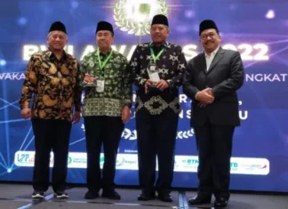BRK Syariah Apresiasi Gubernur Syamsuar dan Bupati Alfedri Dinobatkan Sebagai Tokoh Wakaf Nasional