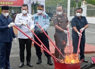 Wabup Rohul Hadiri Pemusnahan BB di Kejari