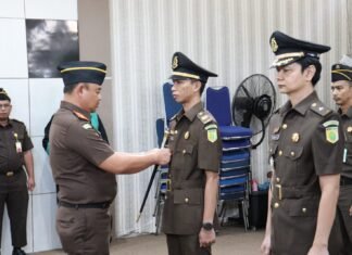 Kasi Perdata dan Tata Usaha Kejari Rohul Sertijab