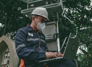 Direksi PLN Tampilkan Perpaduan Busana Adat Solo dan Yogyakarta di Istana Negara