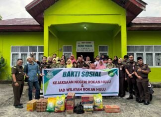 Kejari Rohul dan IAD Santuni Anak Yatim Panti Asuhan Budi Mulya