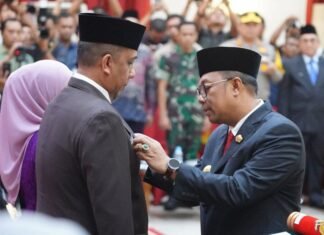Pj Gubri Rahman Hadi Lantik 6 Pjs Bupati dan Walikota