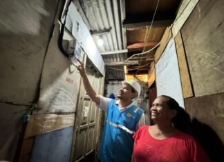 Donasi Pegawai PLN Beri Sambungan Listrik Gratis Bagi 2.597 Keluarga Prasejahtera