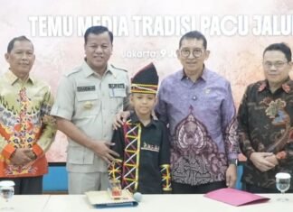 Berkah Pacu Jalur Mendunia, Bupati: Ini Buah Kerja Rakyat, Tiktoker, Jurnalis, hingga Konten Kreator