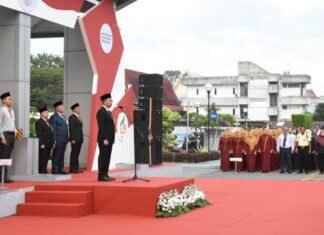 HUT RI ke-80, BRK Syariah Berikan Penghargaan Kepada Pegawai