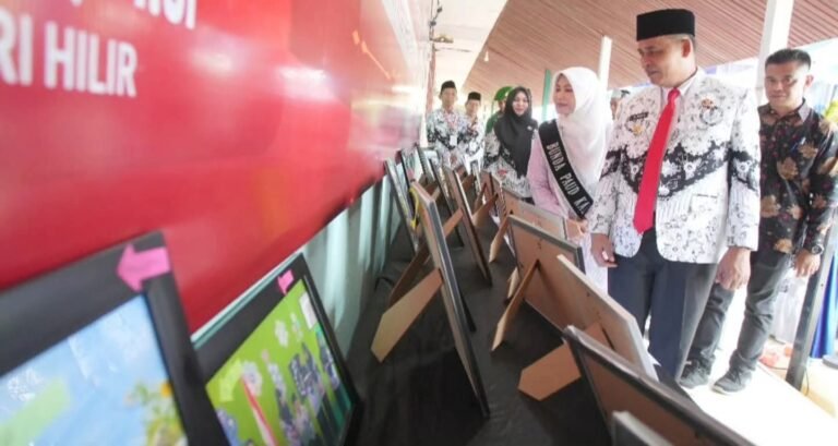 Bupati Inhil Resmikan Sekretariat dan Rumah Singgah PGRI
