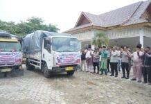 Bupati Rohul Lepas Keberangkatan Bantuan Bencana ke 3 Provinsi