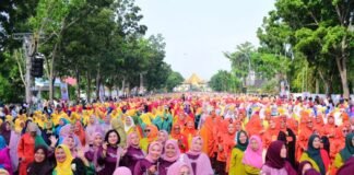 GOW Bengkalis Pecahkan Rekor MURI Tari Zapin Massal Berkebaya Laboh Kekek