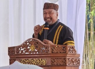 Ketua DPH LAKTA Dr. H. Ahmad Zikri, S.Ag, B.Ed, Dip. Al Datuk Malin Mudo