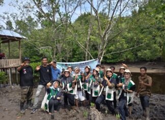 Mahasiswa KKN UNRI Pelatihan Pembibitan Mangrove