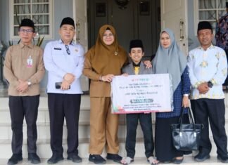 Kafilah Siak Sukses di MTQ Nasional Diumrohkan Bupati Siak