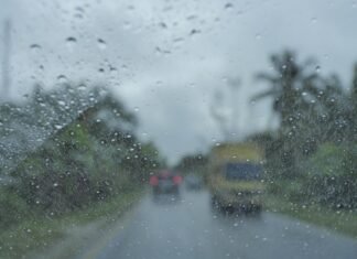 BMKG Ingatkan Potensi Penurunan Jarak Pandang dan Hujan Lebat di Riau