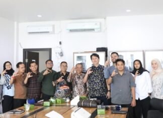 Pertemuan Ketua KI Riau dengan Badan Publik yang Berperkara Disorot, Dugaan Pelanggaran Kode Etik Menguat